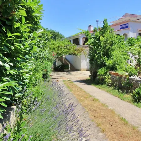 Andela J Maison d'hôtes Šilo